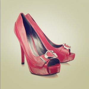 Guess Open Toe Red Heel hot holiday pump